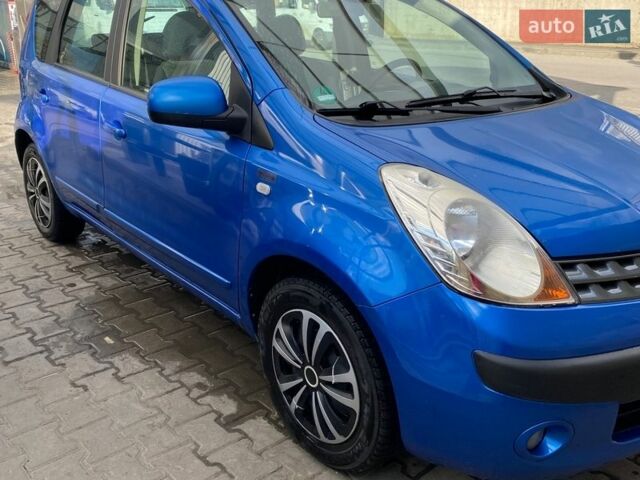 Синий Ниссан Ноут, объемом двигателя 1.39 л и пробегом 230 тыс. км за 5700 $, фото 3 на Automoto.ua
