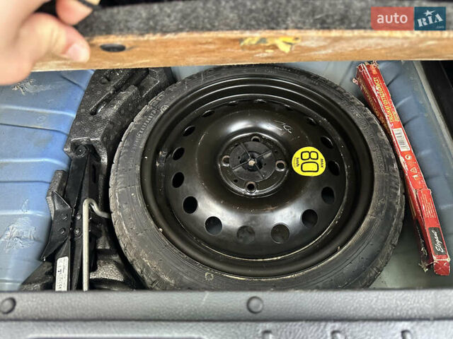 Синий Ниссан Ноут, объемом двигателя 1.6 л и пробегом 115 тыс. км за 7300 $, фото 36 на Automoto.ua