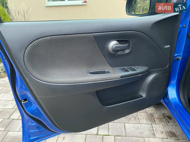 Синий Ниссан Ноут, объемом двигателя 1.6 л и пробегом 170 тыс. км за 5490 $, фото 16 на Automoto.ua