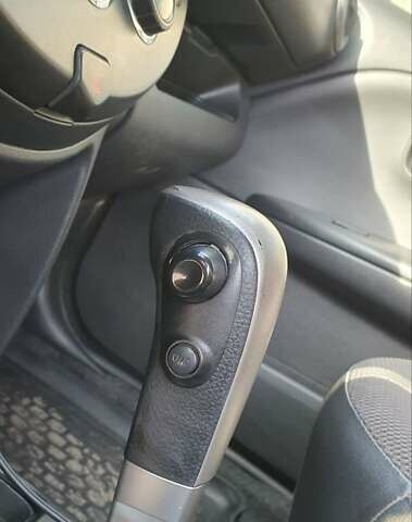 Синий Ниссан Ноут, объемом двигателя 1.6 л и пробегом 182 тыс. км за 6600 $, фото 16 на Automoto.ua