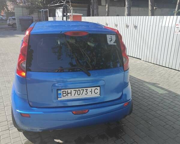 Синий Ниссан Ноут, объемом двигателя 1.6 л и пробегом 220 тыс. км за 4700 $, фото 2 на Automoto.ua