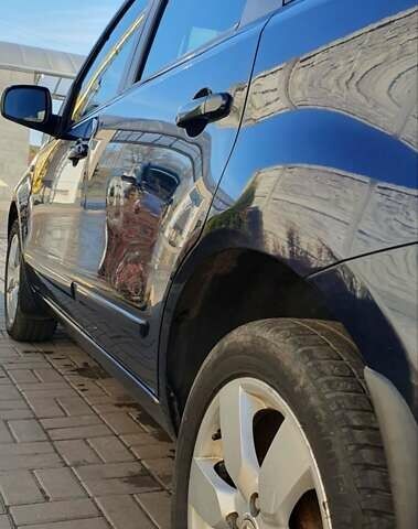 Синий Ниссан Ноут, объемом двигателя 1.6 л и пробегом 182 тыс. км за 6850 $, фото 5 на Automoto.ua