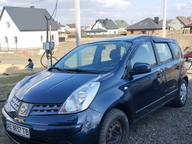 Синій Ніссан Ноут, об'ємом двигуна 1.4 л та пробігом 240 тис. км за 3200 $, фото 13 на Automoto.ua