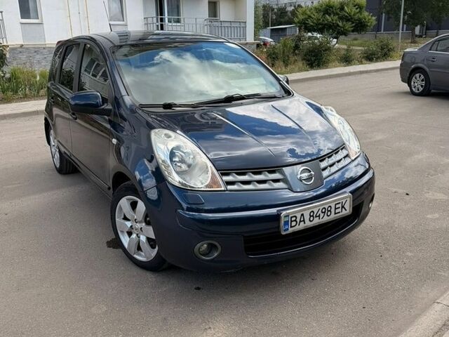 Синий Ниссан Ноут, объемом двигателя 1.6 л и пробегом 186 тыс. км за 5800 $, фото 2 на Automoto.ua