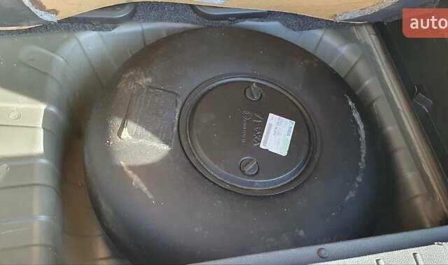 Синий Ниссан Ноут, объемом двигателя 1.6 л и пробегом 182 тыс. км за 6600 $, фото 24 на Automoto.ua