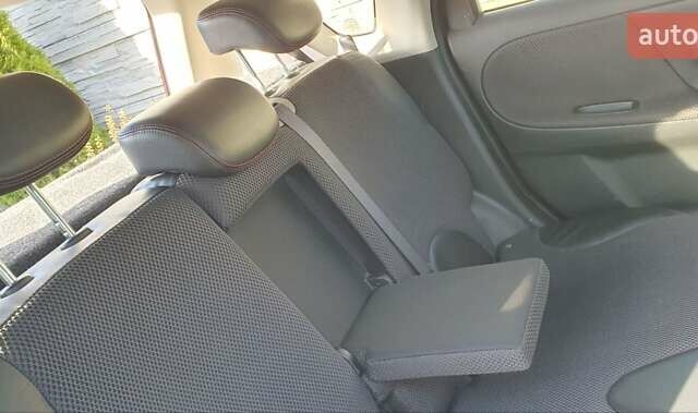 Синий Ниссан Ноут, объемом двигателя 1.6 л и пробегом 182 тыс. км за 6600 $, фото 22 на Automoto.ua