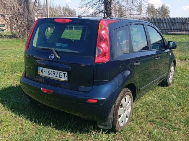 Синий Ниссан Ноут, объемом двигателя 1.6 л и пробегом 153 тыс. км за 5999 $, фото 4 на Automoto.ua