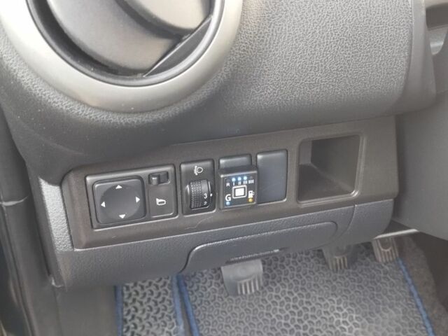 Синій Ніссан Ноут, об'ємом двигуна 1.4 л та пробігом 240 тис. км за 3200 $, фото 8 на Automoto.ua