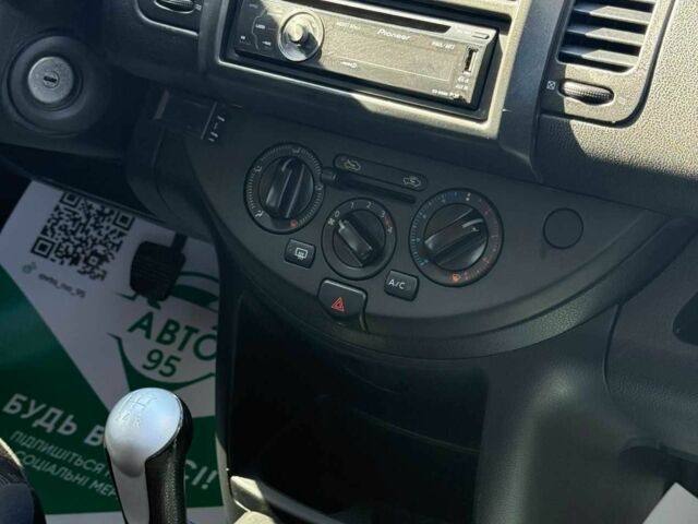 Синій Ніссан Ноут, об'ємом двигуна 1.4 л та пробігом 221 тис. км за 4900 $, фото 7 на Automoto.ua