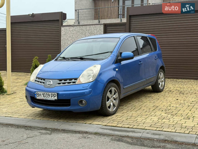 Синий Ниссан Ноут, объемом двигателя 1.6 л и пробегом 192 тыс. км за 6700 $, фото 2 на Automoto.ua