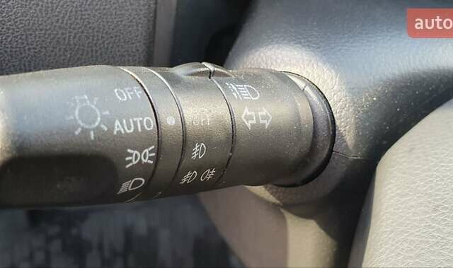 Синий Ниссан Ноут, объемом двигателя 1.6 л и пробегом 182 тыс. км за 6600 $, фото 17 на Automoto.ua