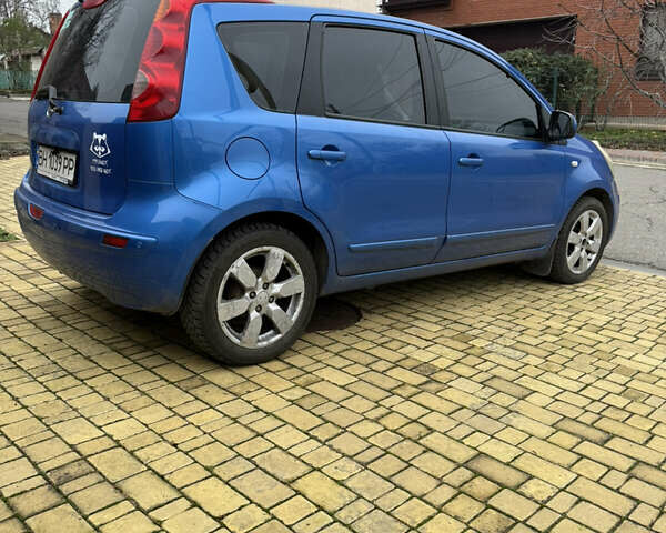 Синий Ниссан Ноут, объемом двигателя 1.6 л и пробегом 192 тыс. км за 6700 $, фото 5 на Automoto.ua