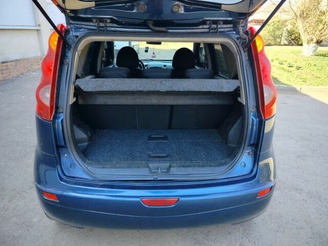 Синій Ніссан Ноут, об'ємом двигуна 1.6 л та пробігом 242 тис. км за 5200 $, фото 9 на Automoto.ua