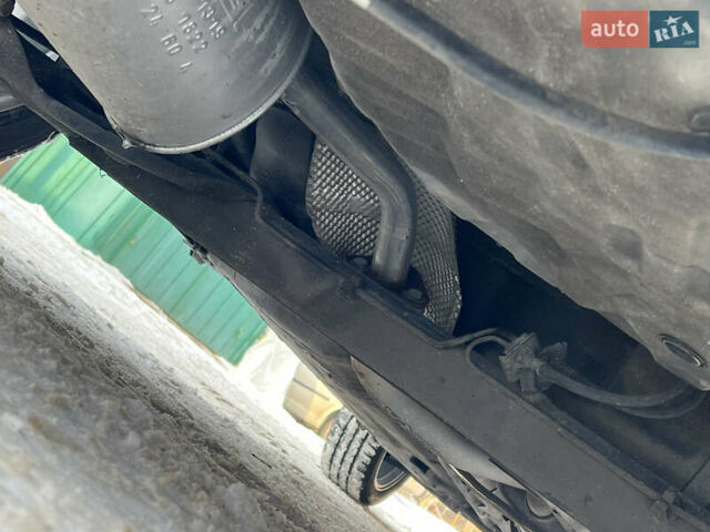 Синий Ниссан Ноут, объемом двигателя 1.6 л и пробегом 200 тыс. км за 8399 $, фото 88 на Automoto.ua