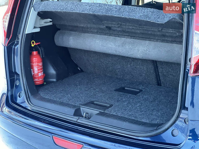 Синий Ниссан Ноут, объемом двигателя 1.6 л и пробегом 200 тыс. км за 8399 $, фото 90 на Automoto.ua