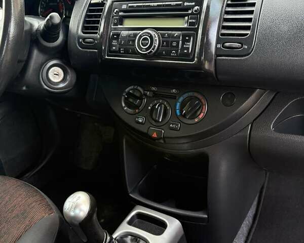 Синій Ніссан Ноут, об'ємом двигуна 1.39 л та пробігом 187 тис. км за 5700 $, фото 37 на Automoto.ua