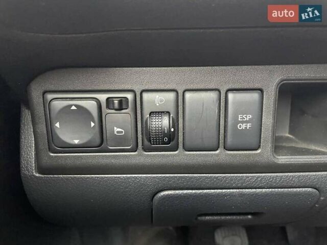 Синій Ніссан Ноут, об'ємом двигуна 1.5 л та пробігом 205 тис. км за 6800 $, фото 23 на Automoto.ua