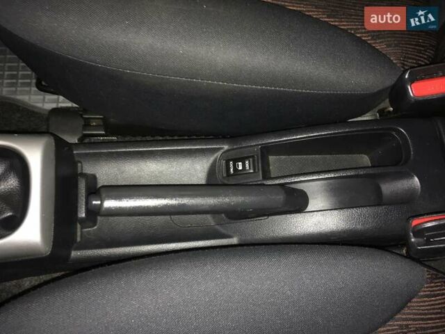 Синій Ніссан Ноут, об'ємом двигуна 1.6 л та пробігом 143 тис. км за 6999 $, фото 25 на Automoto.ua