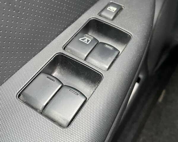 Синій Ніссан Ноут, об'ємом двигуна 1.5 л та пробігом 205 тис. км за 6800 $, фото 16 на Automoto.ua