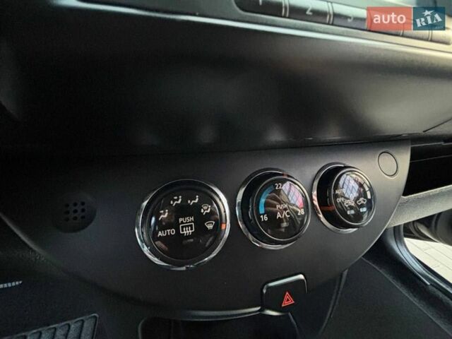 Синий Ниссан Ноут, объемом двигателя 1.6 л и пробегом 120 тыс. км за 6299 $, фото 22 на Automoto.ua