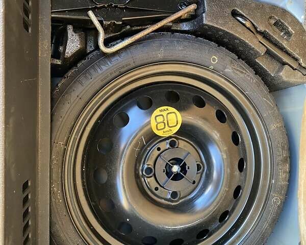 Синій Ніссан Ноут, об'ємом двигуна 1.6 л та пробігом 205 тис. км за 7200 $, фото 17 на Automoto.ua