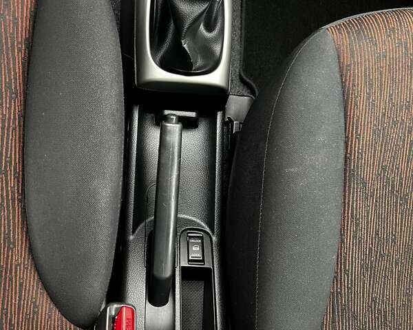 Синій Ніссан Ноут, об'ємом двигуна 1.6 л та пробігом 168 тис. км за 6900 $, фото 18 на Automoto.ua