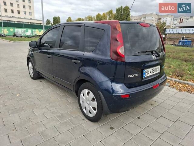 Синий Ниссан Ноут, объемом двигателя 1.46 л и пробегом 235 тыс. км за 6500 $, фото 2 на Automoto.ua