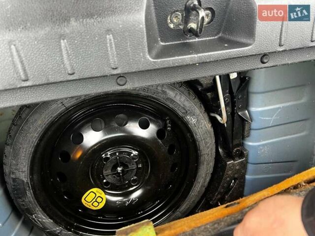 Синій Ніссан Ноут, об'ємом двигуна 1.6 л та пробігом 168 тис. км за 6900 $, фото 37 на Automoto.ua