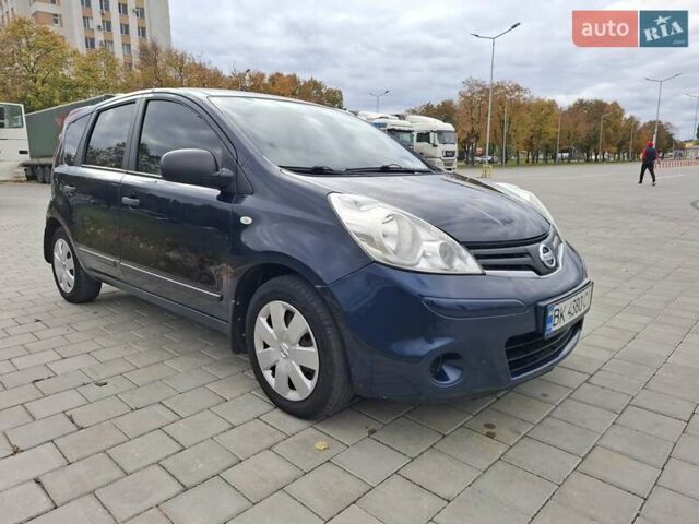 Синий Ниссан Ноут, объемом двигателя 1.46 л и пробегом 235 тыс. км за 6500 $, фото 6 на Automoto.ua