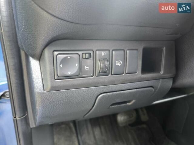 Синій Ніссан Ноут, об'ємом двигуна 1.6 л та пробігом 147 тис. км за 7799 $, фото 19 на Automoto.ua