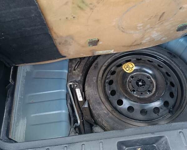 Синій Ніссан Ноут, об'ємом двигуна 1.4 л та пробігом 272 тис. км за 5600 $, фото 8 на Automoto.ua
