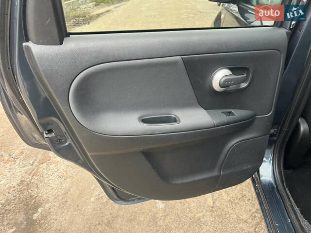 Синий Ниссан Ноут, объемом двигателя 1.6 л и пробегом 238 тыс. км за 7650 $, фото 26 на Automoto.ua