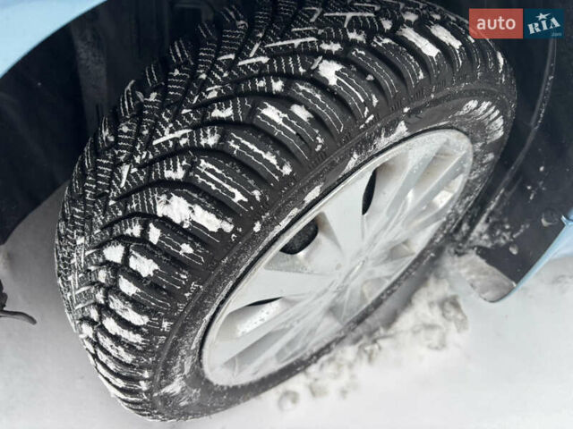 Синій Ніссан Ноут, об'ємом двигуна 1.6 л та пробігом 147 тис. км за 6900 $, фото 3 на Automoto.ua