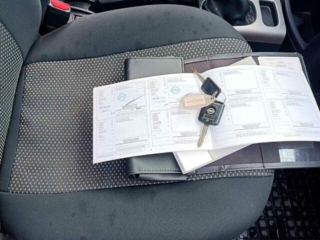 Синій Ніссан Ноут, об'ємом двигуна 1.4 л та пробігом 253 тис. км за 5700 $, фото 10 на Automoto.ua
