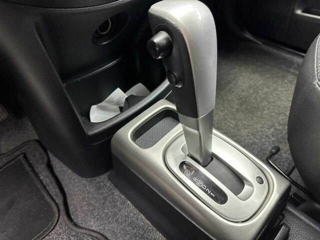 Синий Ниссан Ноут, объемом двигателя 1.6 л и пробегом 167 тыс. км за 10300 $, фото 8 на Automoto.ua