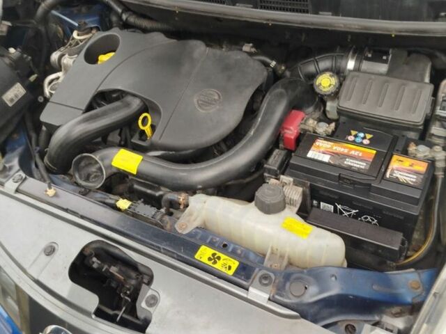 Синий Ниссан Ноут, объемом двигателя 1.5 л и пробегом 300 тыс. км за 410 $, фото 3 на Automoto.ua