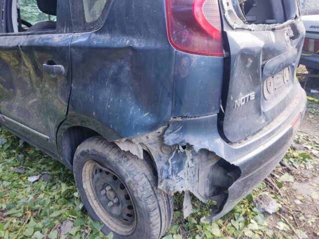 Синій Ніссан Ноут, об'ємом двигуна 1.4 л та пробігом 130 тис. км за 2000 $, фото 4 на Automoto.ua