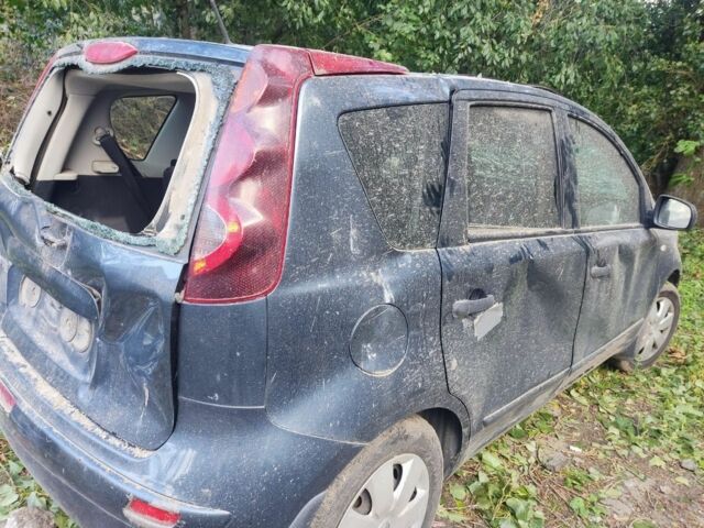 Синій Ніссан Ноут, об'ємом двигуна 1.4 л та пробігом 130 тис. км за 2000 $, фото 5 на Automoto.ua