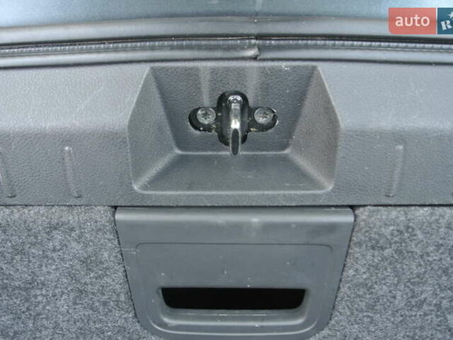 Зеленый Ниссан Ноут, объемом двигателя 1.6 л и пробегом 167 тыс. км за 9600 $, фото 35 на Automoto.ua