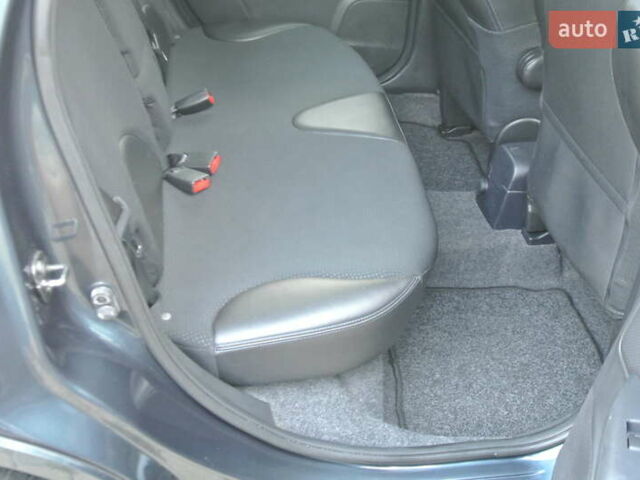 Зеленый Ниссан Ноут, объемом двигателя 1.6 л и пробегом 167 тыс. км за 9600 $, фото 17 на Automoto.ua