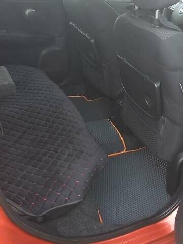 Оранжевый Ниссан Ноут, объемом двигателя 1.6 л и пробегом 210 тыс. км за 5000 $, фото 5 на Automoto.ua