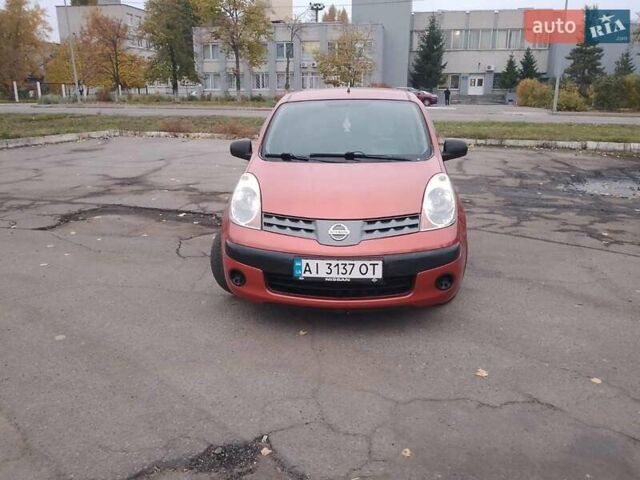 Ніссан Ноут 2006 у Києві на Automoto.ua Помаранчевий Ніссан Ноут, об'ємом двигуна 1.4 л та пробігом 167 тис. км за 5500 $, фото 1 на Automoto.ua