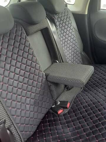 Оранжевый Ниссан Ноут, объемом двигателя 1.6 л и пробегом 210 тыс. км за 5000 $, фото 4 на Automoto.ua