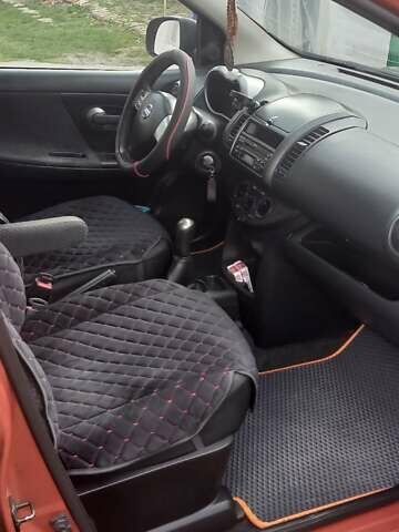 Оранжевый Ниссан Ноут, объемом двигателя 1.6 л и пробегом 210 тыс. км за 5000 $, фото 8 на Automoto.ua