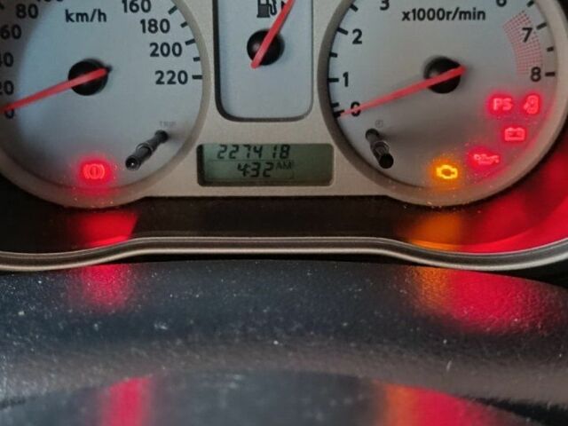 Оранжевый Ниссан Ноут, объемом двигателя 1.6 л и пробегом 228 тыс. км за 6250 $, фото 3 на Automoto.ua