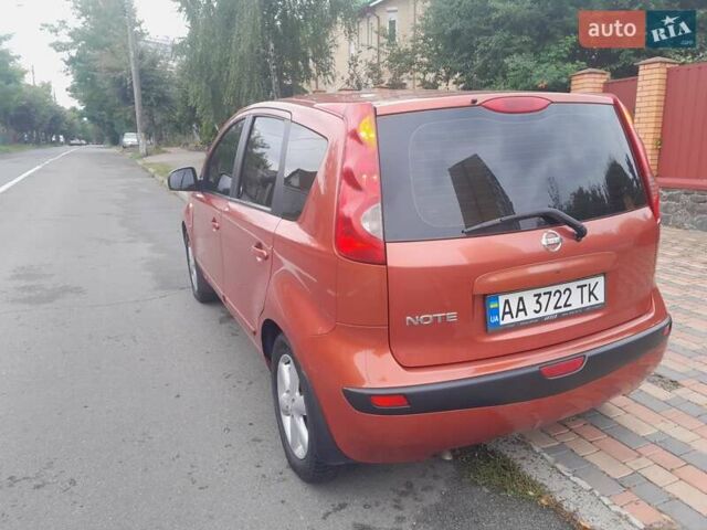 Оранжевый Ниссан Ноут, объемом двигателя 1.6 л и пробегом 135 тыс. км за 5999 $, фото 17 на Automoto.ua