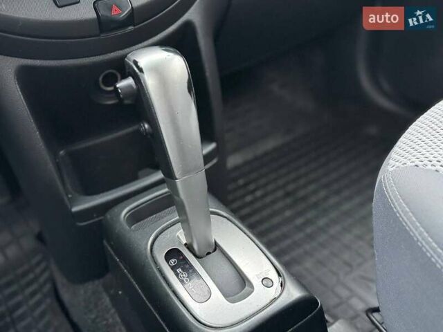 Оранжевый Ниссан Ноут, объемом двигателя 1.6 л и пробегом 211 тыс. км за 7490 $, фото 14 на Automoto.ua