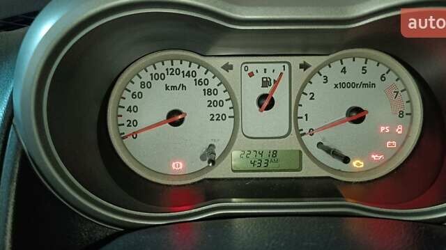 Помаранчевий Ніссан Ноут, об'ємом двигуна 1.6 л та пробігом 227 тис. км за 6400 $, фото 5 на Automoto.ua