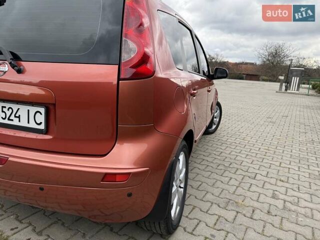 Оранжевый Ниссан Ноут, объемом двигателя 1.6 л и пробегом 130 тыс. км за 7000 $, фото 5 на Automoto.ua