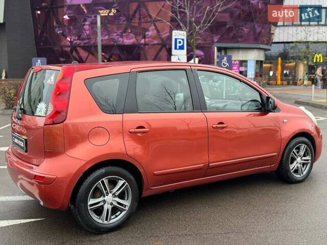 Оранжевый Ниссан Ноут, объемом двигателя 1.6 л и пробегом 211 тыс. км за 7490 $, фото 6 на Automoto.ua